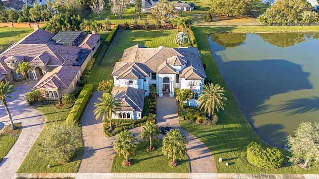 bird's eye view with a water view