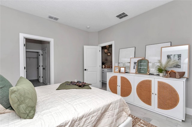 12639 SW 78th Pl, Dunnellon, FL 34432 - bedroom featuring a spacious closet
