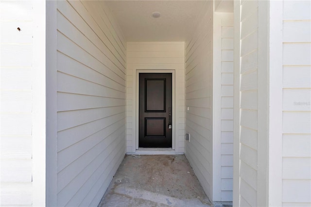 view of property entrance