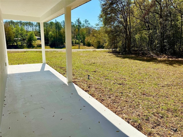 view of yard with a patio