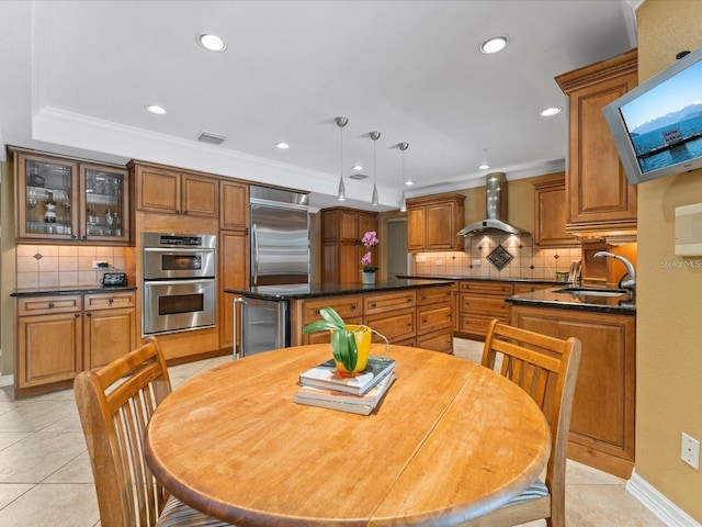 dining area with light tile patterned floors, visible vents, wine cooler, crown molding, and recessed lighting