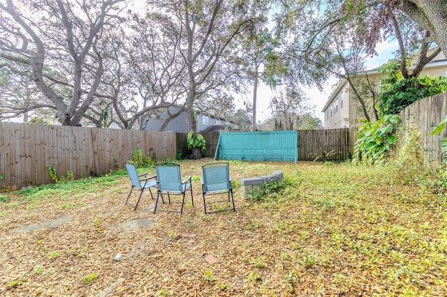 view of yard featuring a fenced backyard