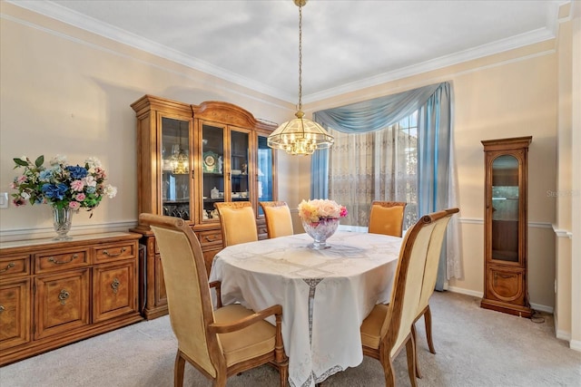 8606 Terrace Pines Ct, Orlando, FL 32836 - dining area featuring light carpet, crown molding, and a notable chandelier