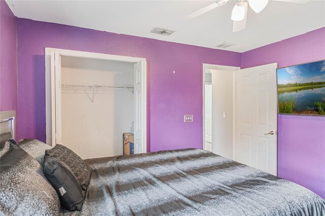 2851 Stonewood Cir, Lakeland, FL 33810 - bedroom with a closet, visible vents, and ceiling fan