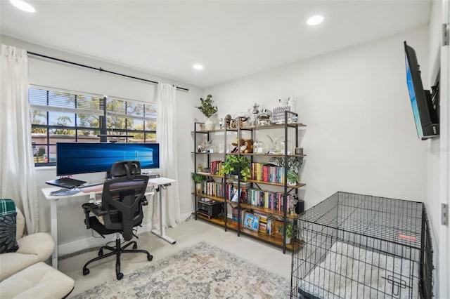 office space featuring recessed lighting and baseboards