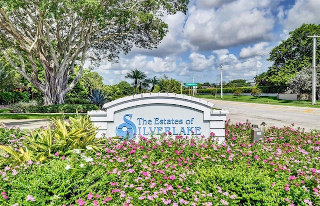 2502 SW 23rd Cranbrook Dr, Boynton Beach, FL 33436 - view of community sign
