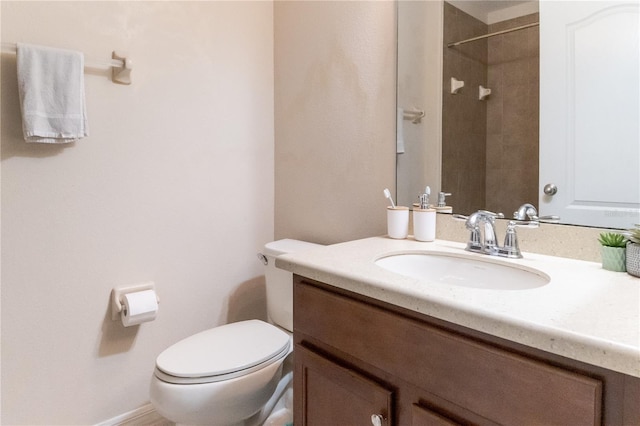 7407 Ripplepointe Way, Windermere, FL 34786 - bathroom featuring vanity, toilet, and a shower