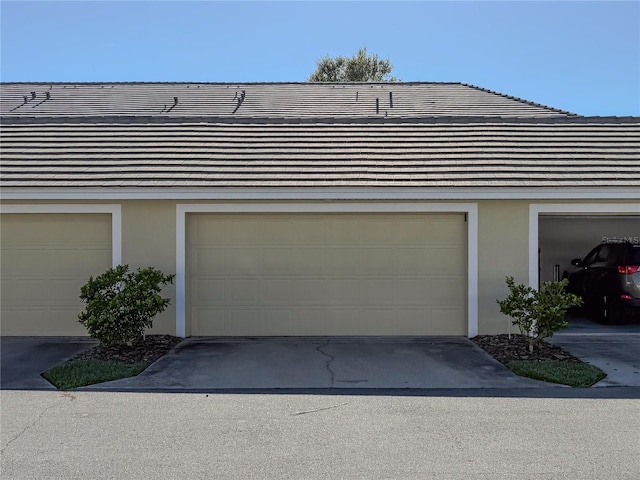 7407 Ripplepointe Way, Windermere, FL 34786 - view of garage