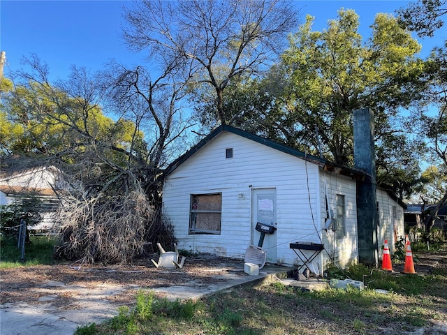 view of front of property