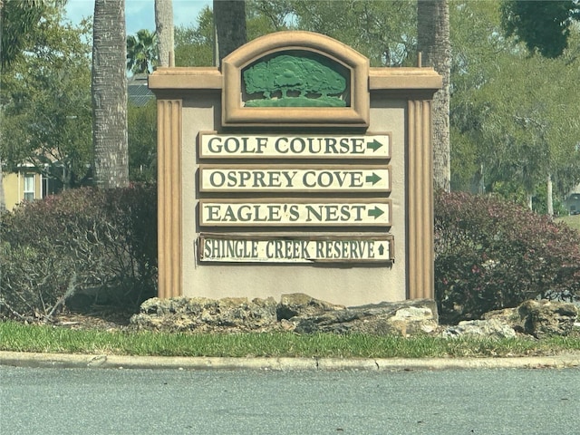 view of community / neighborhood sign