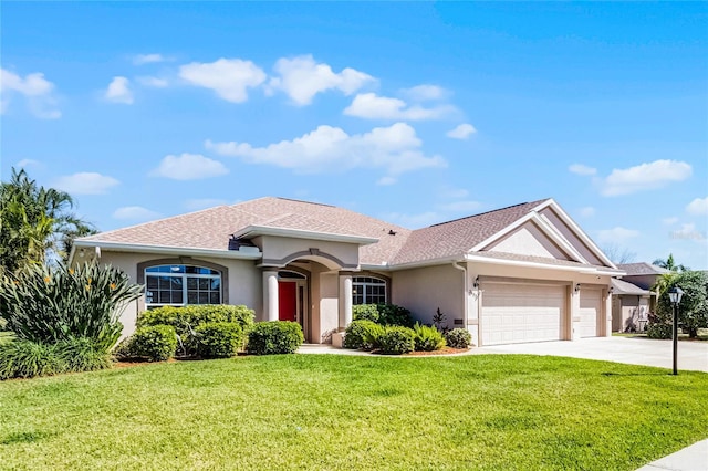 view of front facade featuring driveway, an attached garage, a shingled roof, stucco siding, and a front lawn