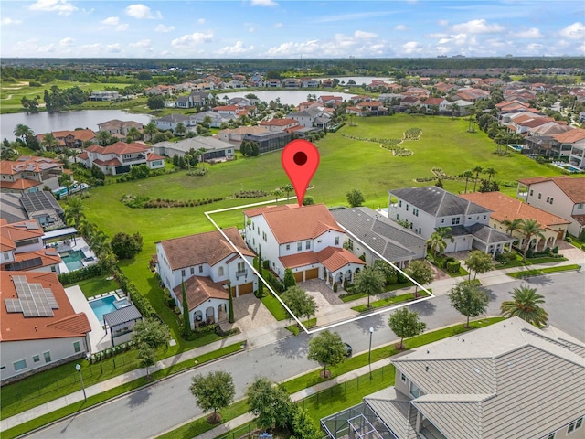 8025 Topsail Pl, Winter Garden, FL 34787 - aerial perspective of suburban area with a nearby body of water, property parcel outlined, and a local golf course