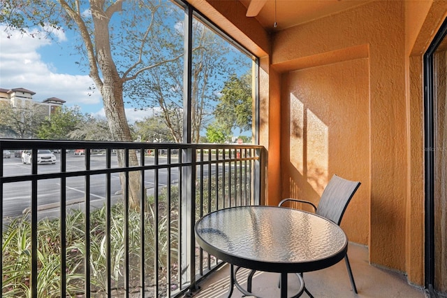 balcony with outdoor dining space