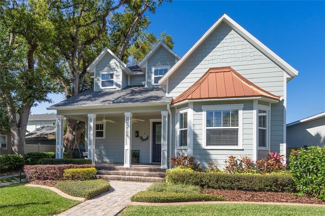 view of front of property featuring a porch