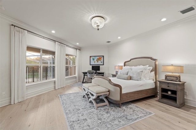 bedroom featuring crown molding, recessed lighting, wood finished floors, and visible vents