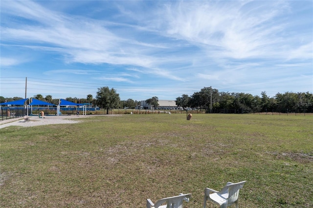 view of yard with volleyball court