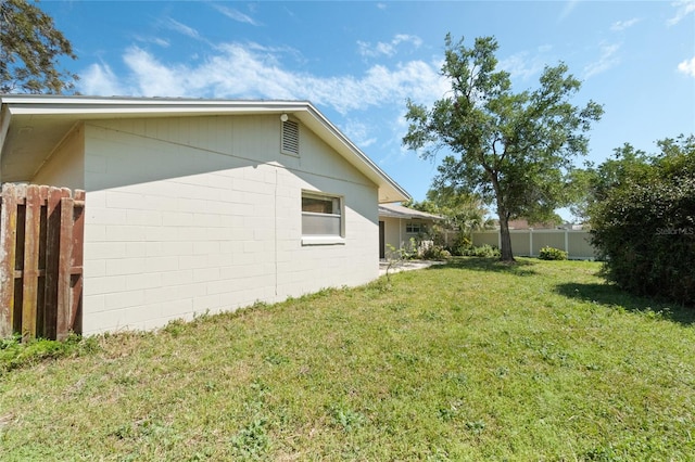 view of yard featuring fence