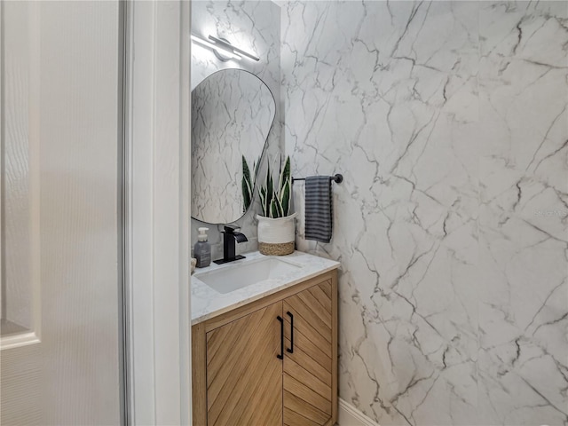 1174 Villa Ln Unit 115, Apopka, FL 32712 - bathroom with vanity
