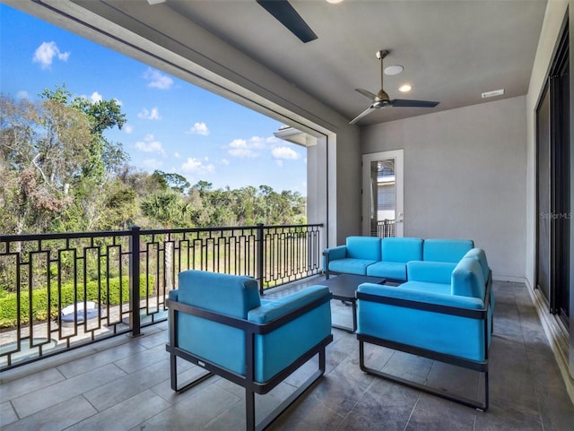 balcony with visible vents, outdoor lounge area, and ceiling fan