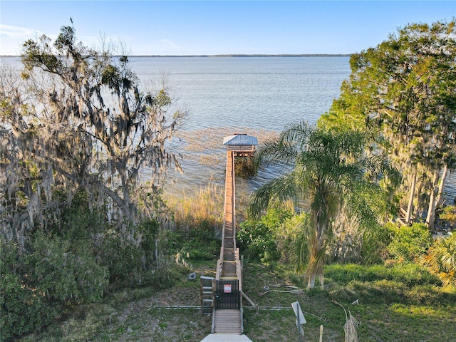 3279 Landing Vw, Tavares, FL 32778 - property view of water