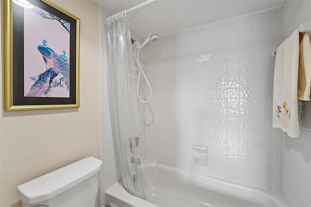 204 Quayside Cir Unit 501, Maitland, FL 32751 - bathroom with toilet and shower / bath combo with shower curtain