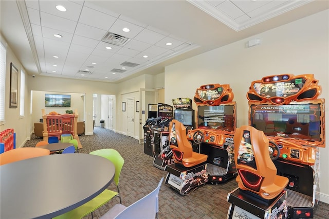 playroom with visible vents, recessed lighting, carpet, crown molding, and baseboards