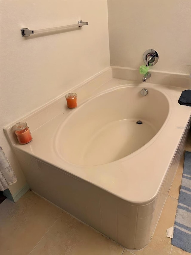 full bathroom featuring a garden tub