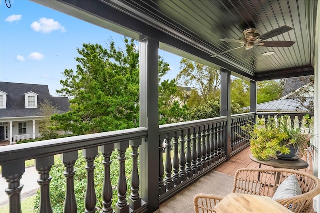 balcony featuring ceiling fan