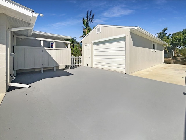 view of detached garage