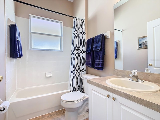 full bath featuring vanity, toilet, and shower / tub combo with curtain