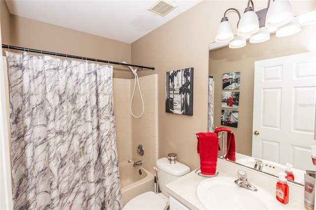 full bath featuring visible vents, shower / bath combo with shower curtain, toilet, and vanity