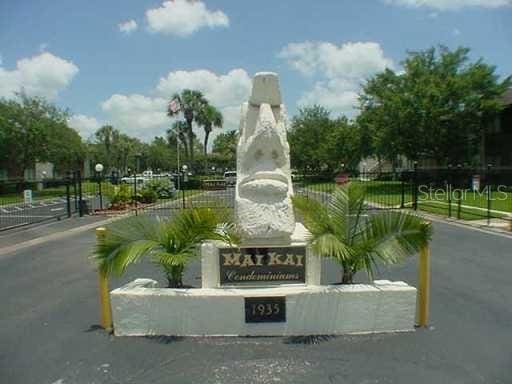 surrounding community with fence