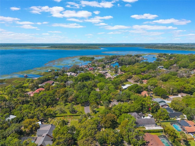 bird's eye view featuring a water view