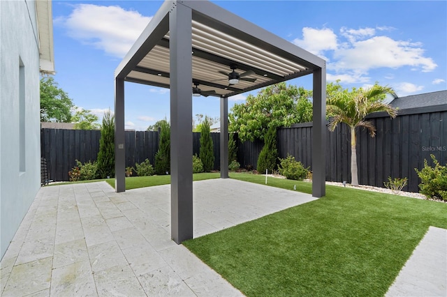 view of patio / terrace featuring a fenced backyard and ceiling fan