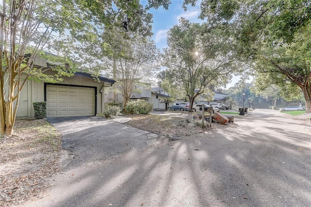 1318 Chebon Ct Unit E-F, Unit E-F, Apopka, FL 32712 - view of front facade with driveway