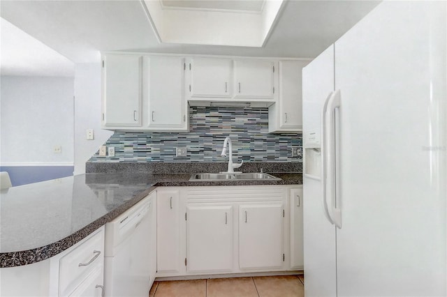 1318 Chebon Ct Unit E-F, Unit E-F, Apopka, FL 32712 - kitchen with light tile patterned floors, a sink, backsplash, and white appliances