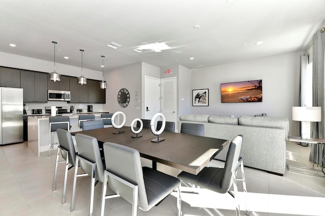 dining space featuring light tile patterned floors, visible vents, recessed lighting, and a ceiling fan