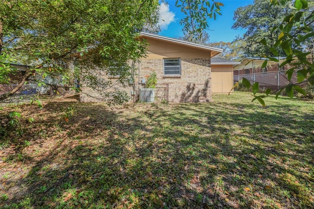 2108 W 15th, Jacksonville, FL 32209 - exterior space with a yard and fence