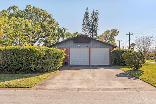 view of detached garage