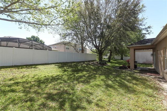 view of yard featuring fence