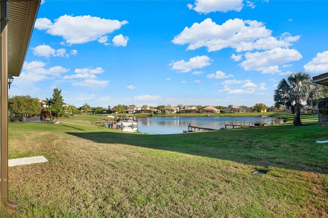 view of yard featuring a water view