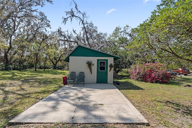 view of outbuilding