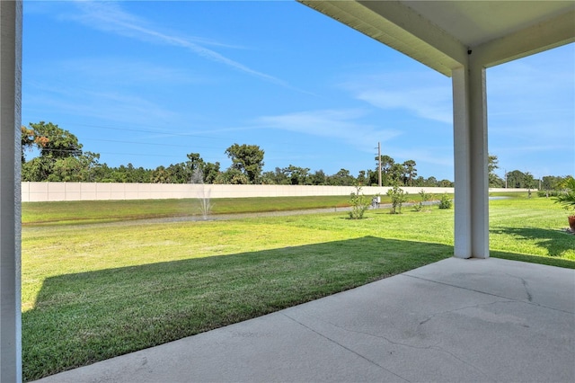 view of yard with a patio