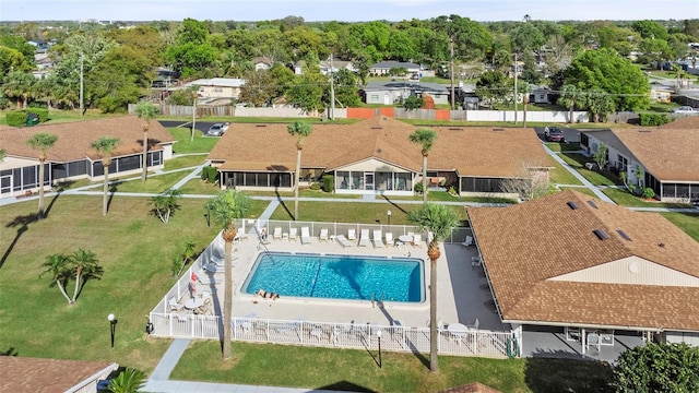 bird's eye view with a residential view