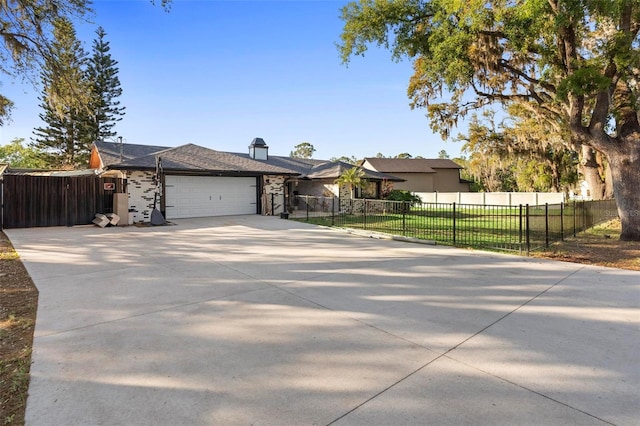1475 Kettledrum Trl, Deltona, FL 32725 - ranch-style home with an attached garage, driveway, and fence