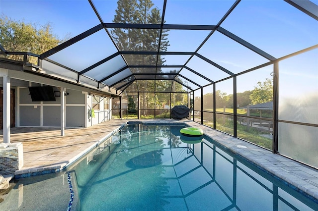 1475 Kettledrum Trl, Deltona, FL 32725 - outdoor pool with a patio area and a lanai