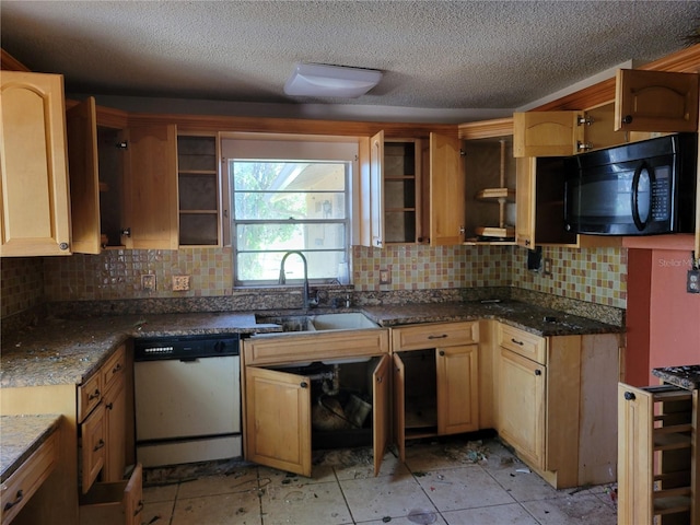 kitchen with a sink, backsplash, black microwave, dishwashing machine, and open shelves