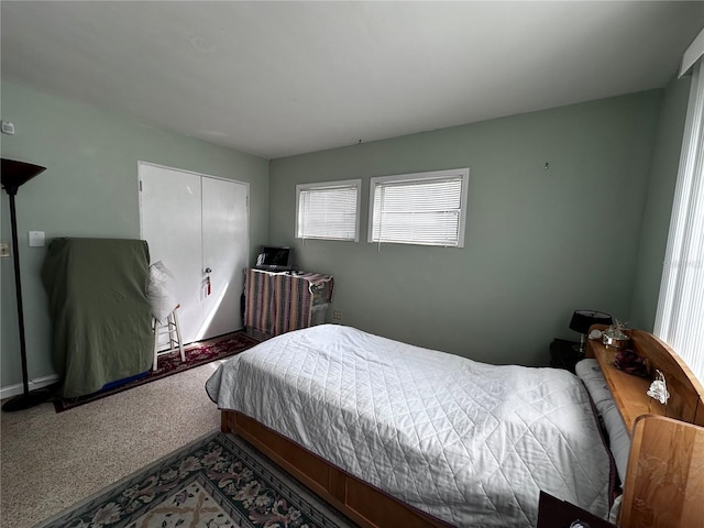 bedroom featuring a closet