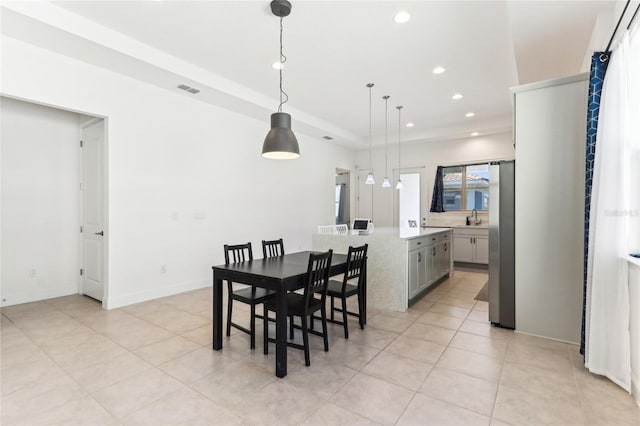 dining area with recessed lighting, visible vents, baseboards, and light tile patterned floors