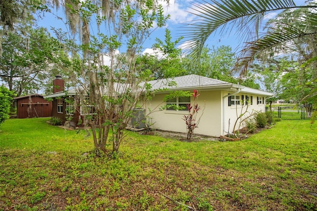 exterior space featuring fence